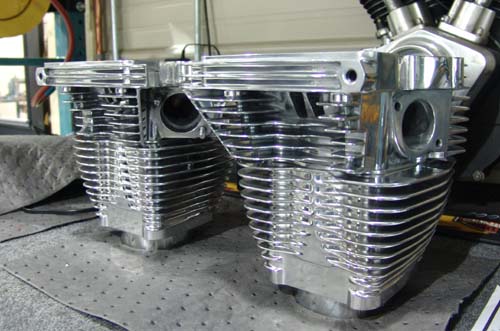 Ian's FLSTS Remodel Show Polished Engine Heads & Barrells
